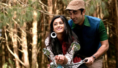 WATCH: Ranbir and Priyanka steal the show with ‘Ala Barfi!’